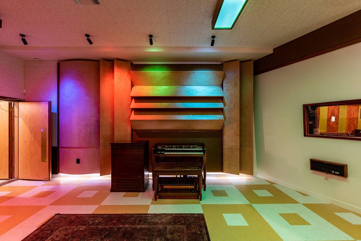 Live Room B3