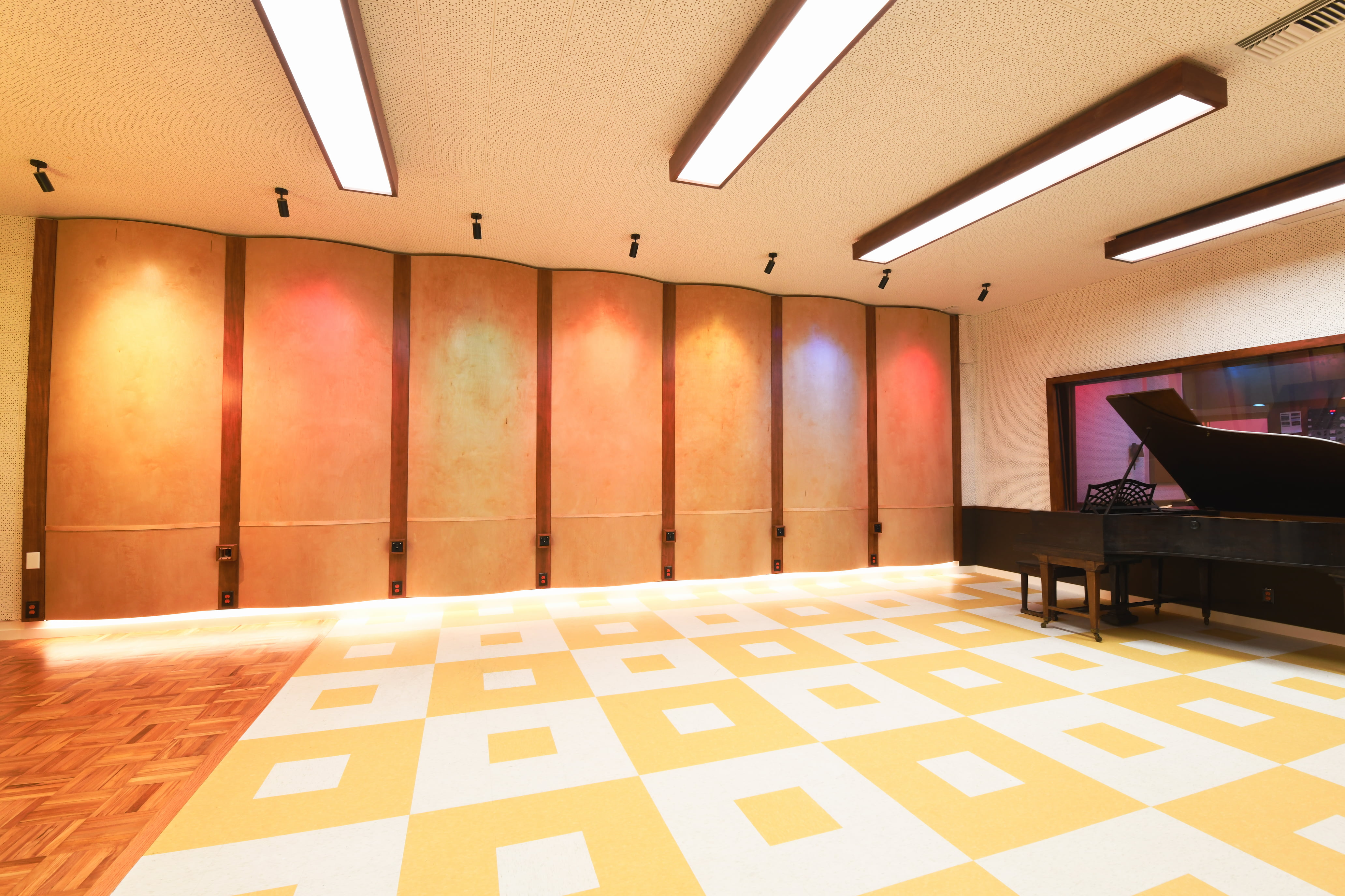 Live Room
